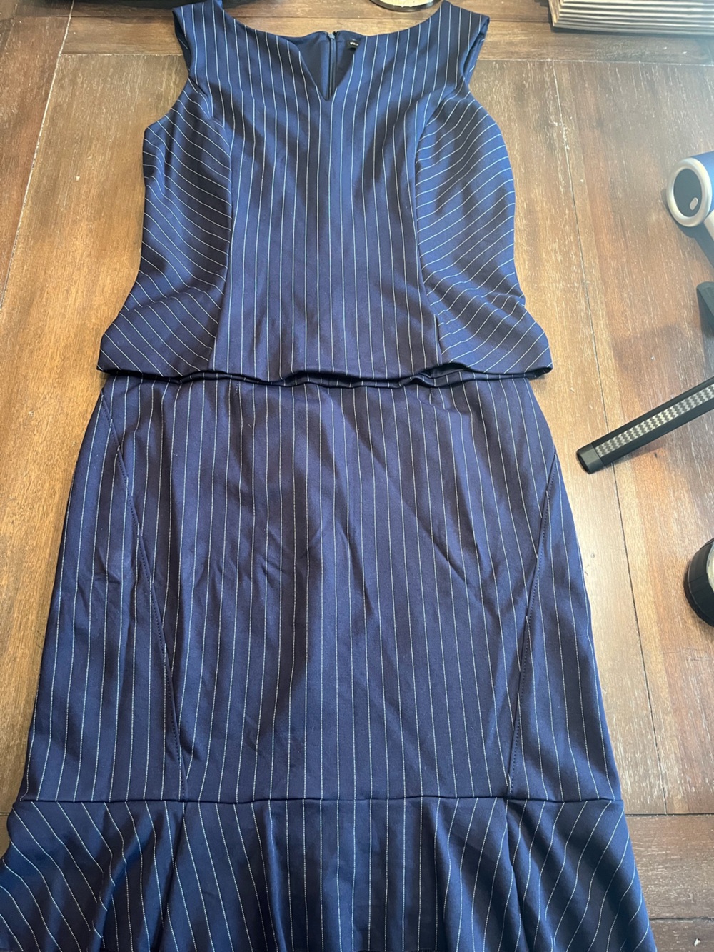 Navy Pinstripe 2 piece set Top(12) & Pencil skirt(10)